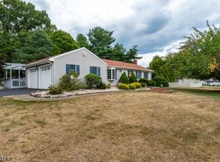 508 Stratford Ln, Branchburg, NJ 08876