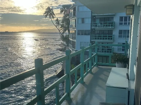 2957 Kalakaua Ave APT 318, Honolulu, HI 96815