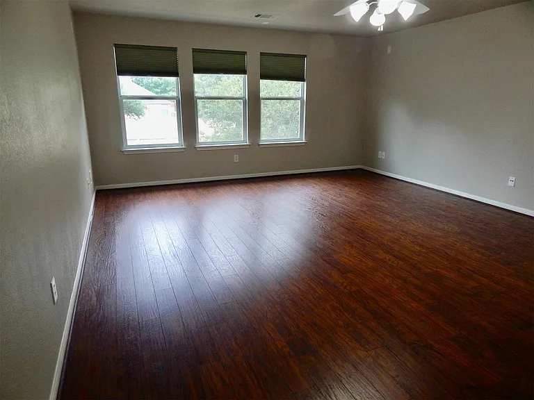 1110 Willowbrook Dr — Photo 31