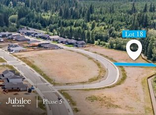 743 Salmonberry St, Campbell River, BC V9H 0G1