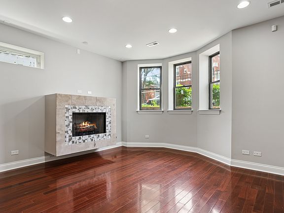 2nd image of 1227 E 46th St APT Gw