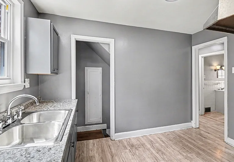 16605 Freeland St — Photo 12