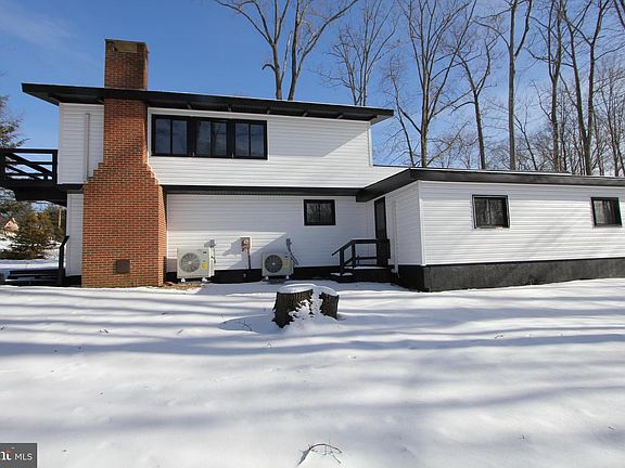 2nd image of 3331 Carribean Rd