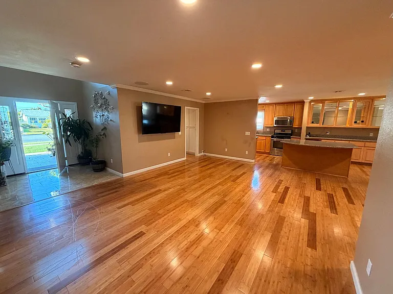 6662 San Francisco Dr — Photo 5