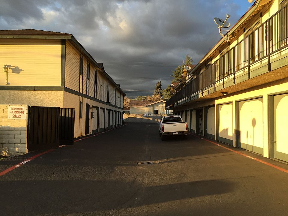 1st image of 671 Richland St APT I