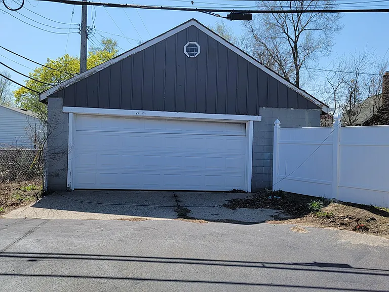 1728 Pinecrest Dr — Photo 15