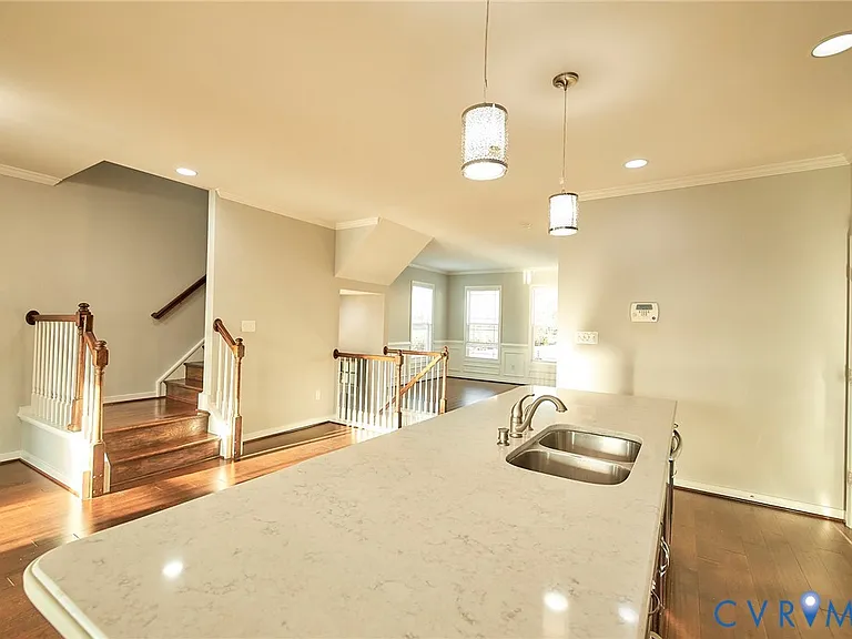 11458 Hayloft Ln — Photo 35
