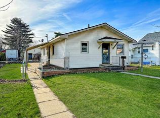 727 N Michigan St, Prairie Du Chien, WI 53821