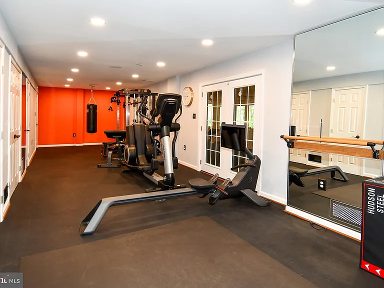12134 Holly Knoll Cir — Photo 44
