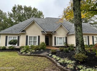 40 Hanover Dr, Jackson, TN 38305