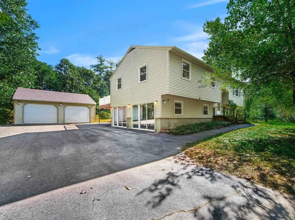 60 Plummer Road, Bedford, NH 03110