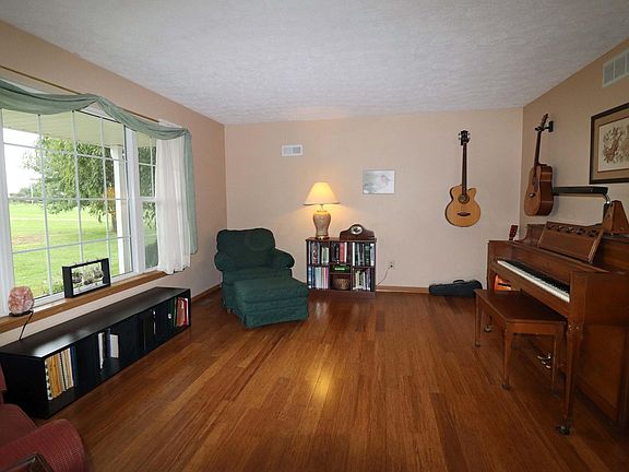 2nd image of 6544 Clark Rd