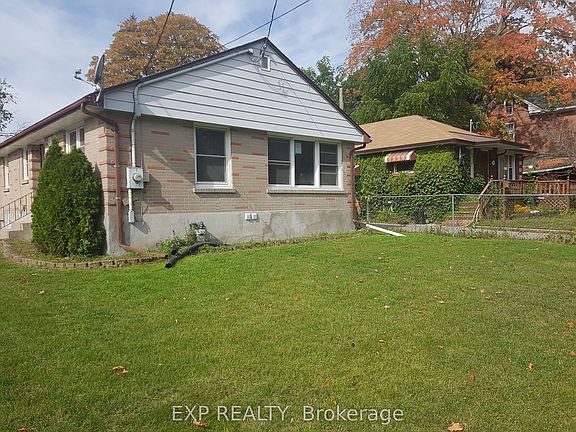 3rd image of 456 Cordach Cres