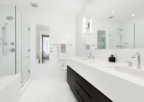 Rented by Yoreevo, LLC | media 12