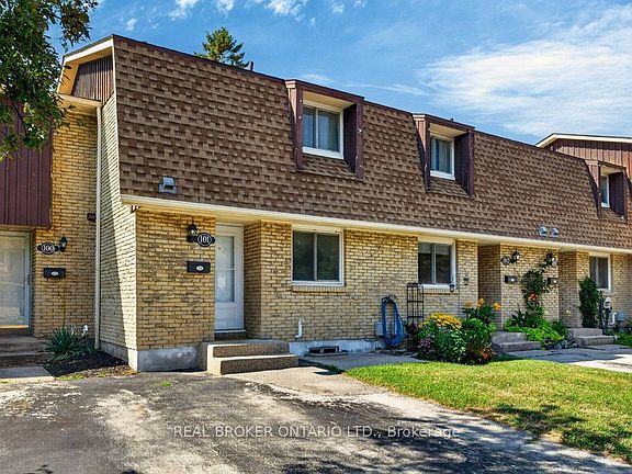 3rd image of 50 Lakeshore Rd #101