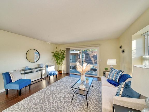 5th image of 1910 Mount Vernon Ct APT 20