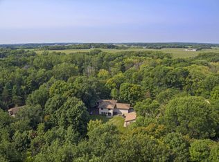 9200 Foxline Dr, Hamel, MN 55340