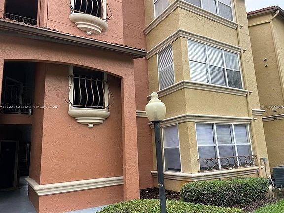 2nd image of 5160 Conroy Rd #14