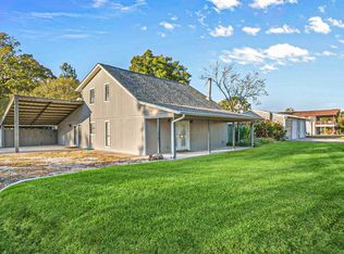 241 Bluff Dr, Livingston, TX 77351