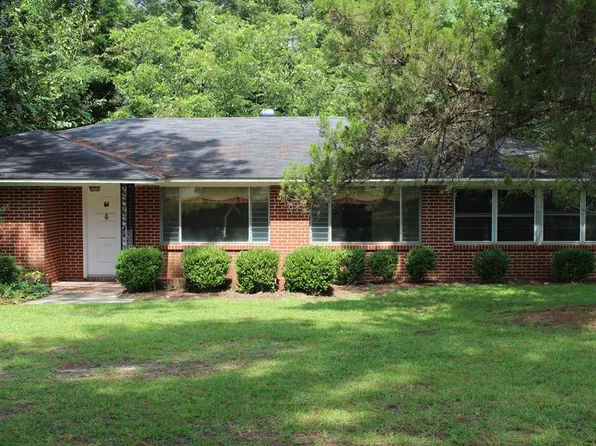 105 Fulwood Blvd, Tifton, GA 31794