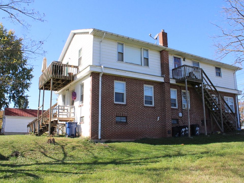 1st image of 307 Lincoln Way E APT D