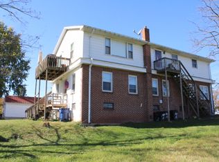 307 Lincoln Way E APT D, New Oxford, PA 17350