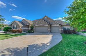 1st image of 307 Bramble Dr
