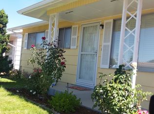 2244 Country Club Rd, Woodburn, OR 97071