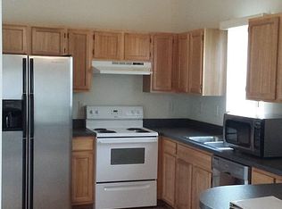 801 Admissions Ct, Virginia Beach, VA 23462