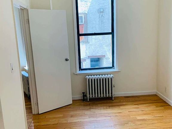 4th image of 3426 Steinway St APT 1
