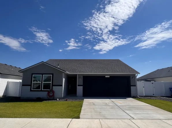 1808 E B St, Deer Park, WA 99006