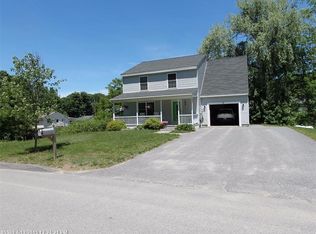 4 Saint James Pl, Lewiston, ME 04240