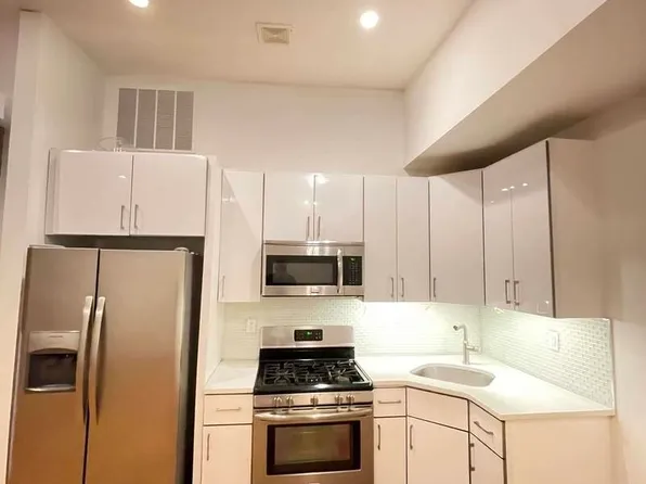 291 Pulaski St, Brooklyn, NY 11206