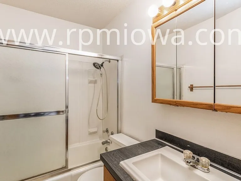 209 Todd Cir — Photo 10