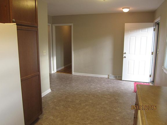 4th image of 2304 Broadmoor Ave