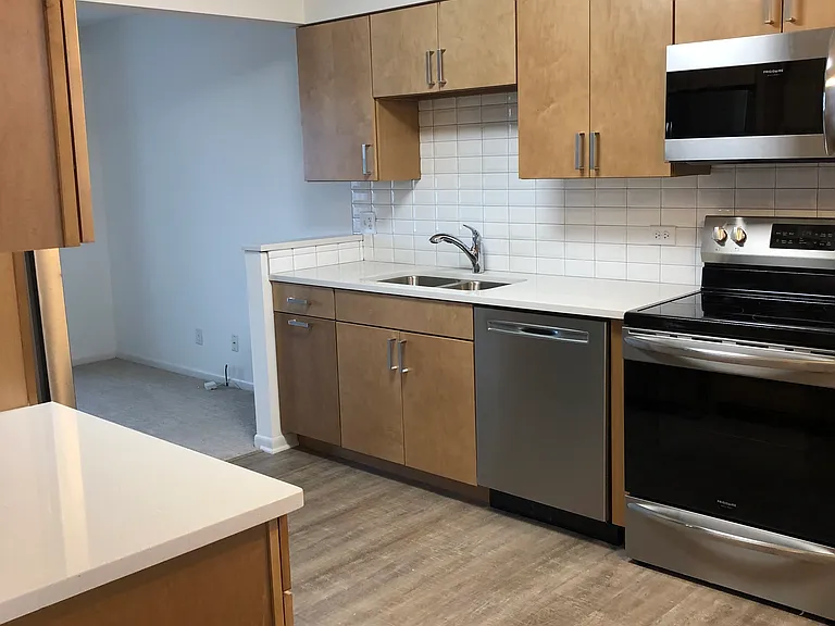 11722 Mill St — Photo 10