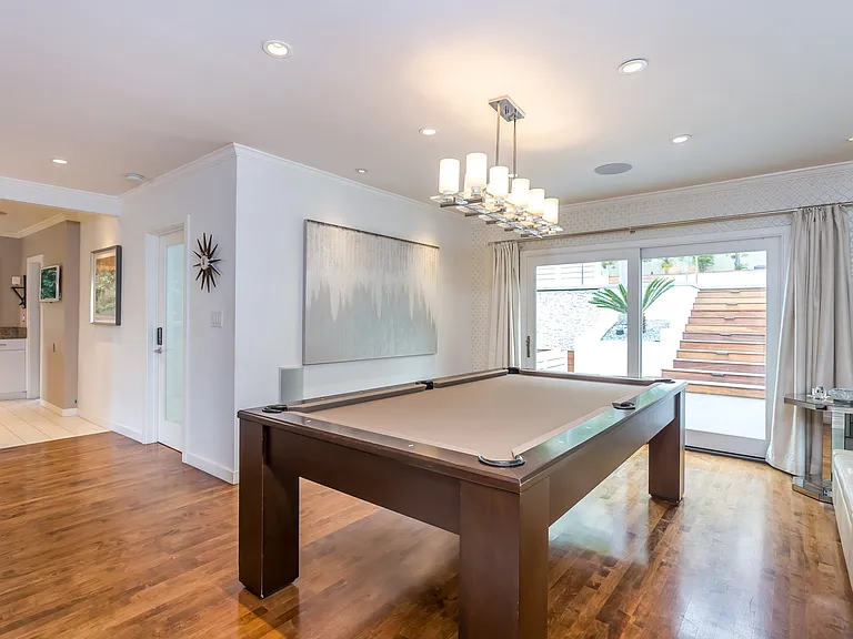 1321 Londonderry Pl — Photo 15
