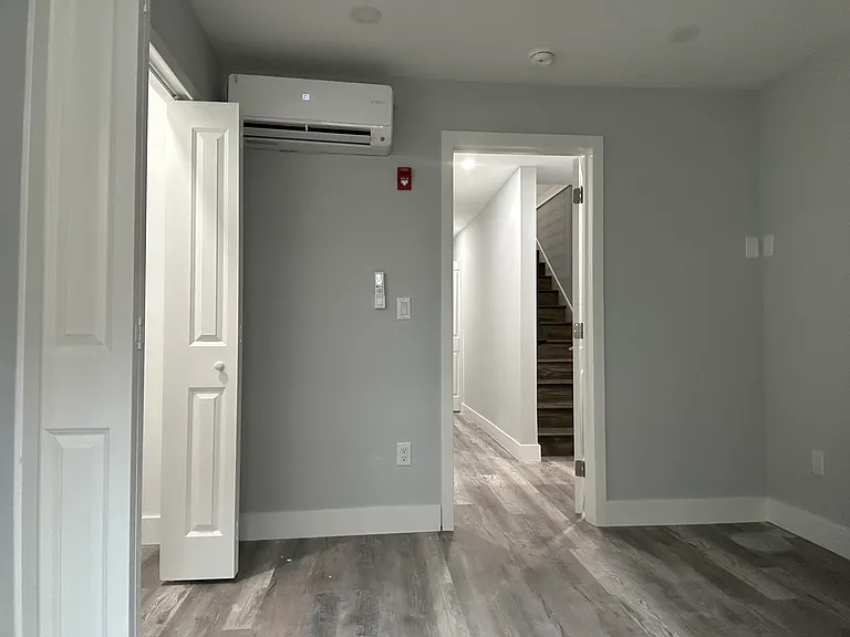 1533 N Lawrence St #1 — Photo 26
