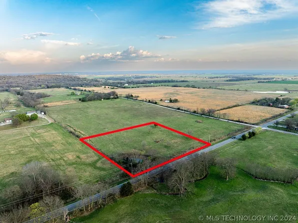 1 E 426th Rd, Pryor, OK 74361
