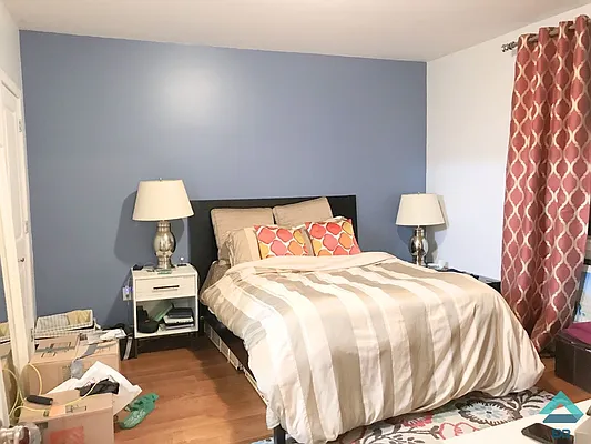 Rented by EXR | media 27