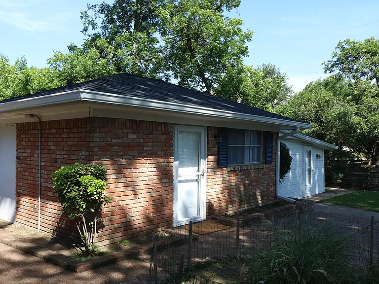 4220 Grim Ave — Photo 13