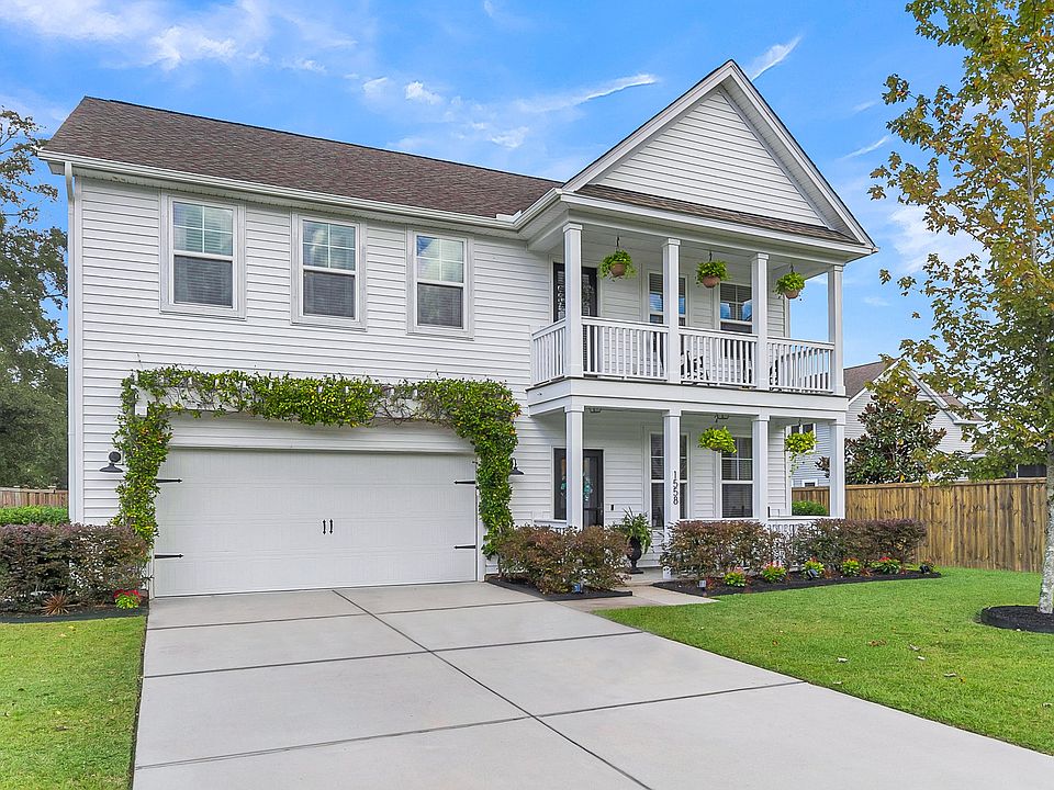 1st image of 1558 Thoroughbred Blvd