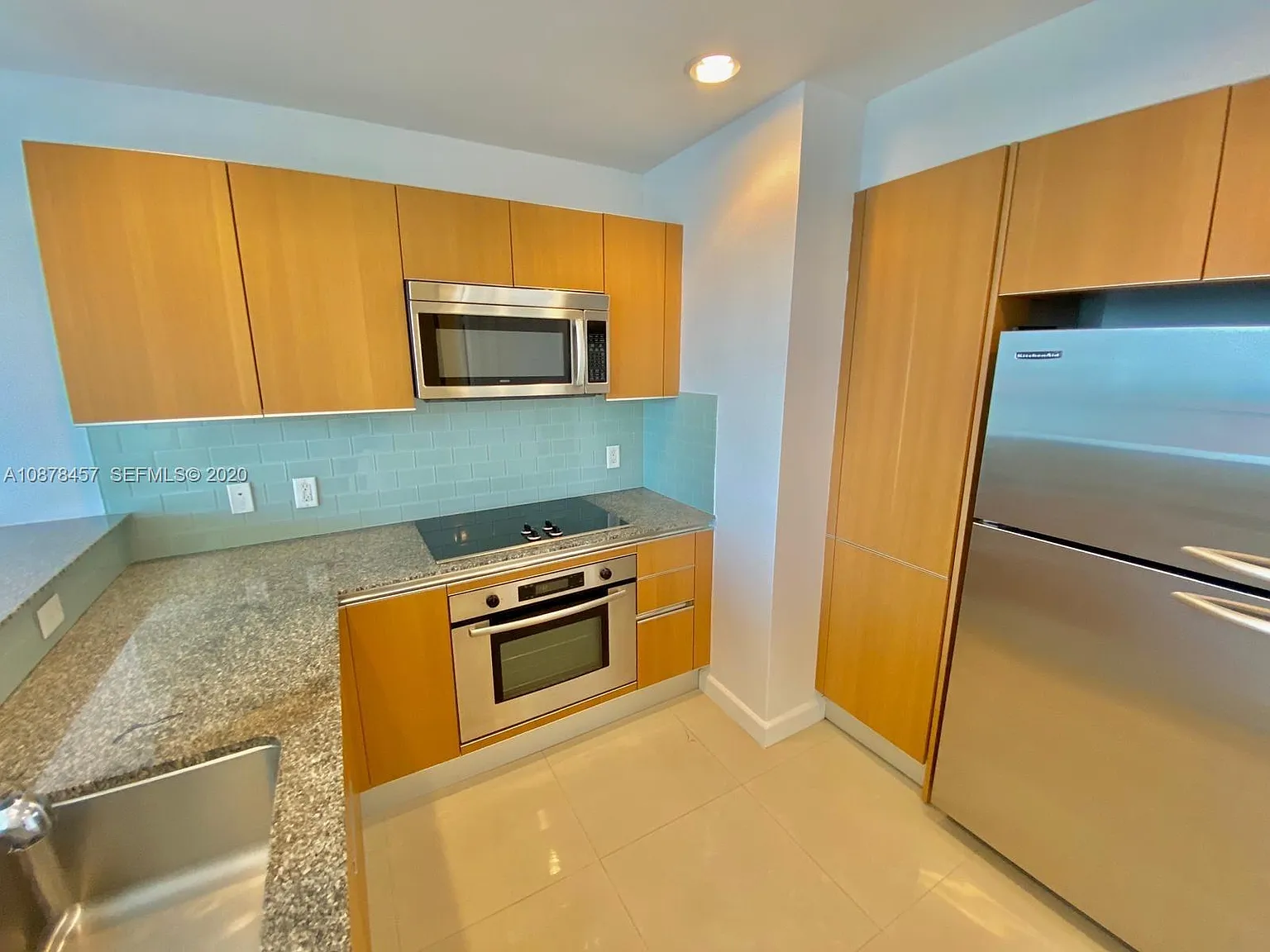 Studio, 551 sqft, $2,500 — Photo 2