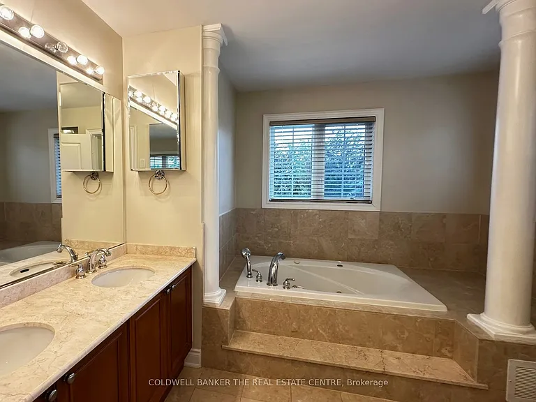 85 Stonecliffe Cres #64 — Photo 20