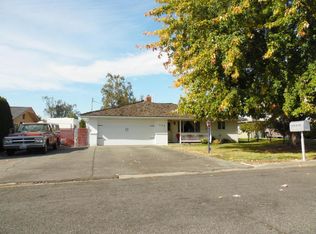 208 S 69th Ave, Yakima, WA 98908