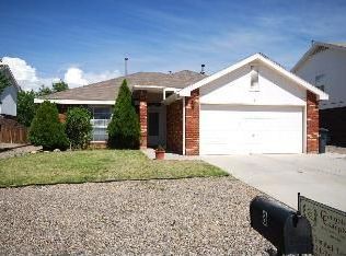 8 Buckbrush Pl, Los Lunas, NM 87031