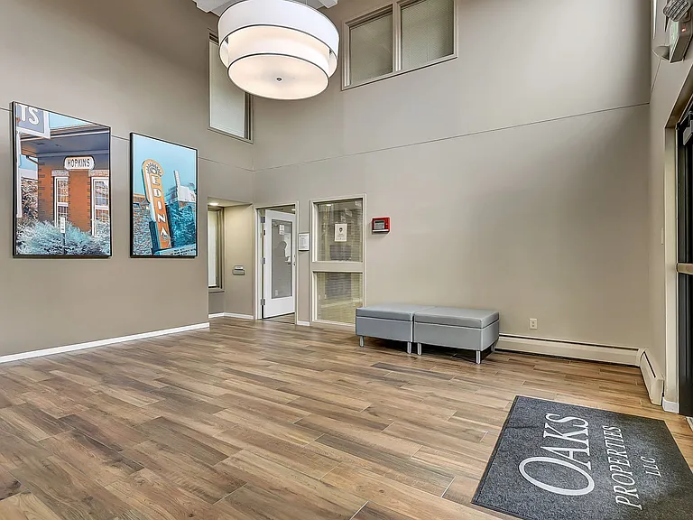 Oaks Lincoln Apartments — Photo 61