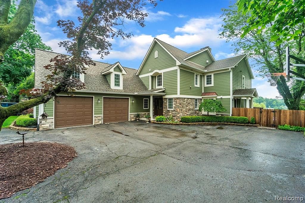 2843 Middlebelt Rd, West Bloomfield, MI 48324 Zillow