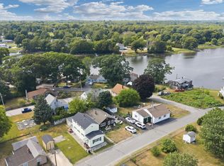 57 Peach St, Swansea, MA 02777