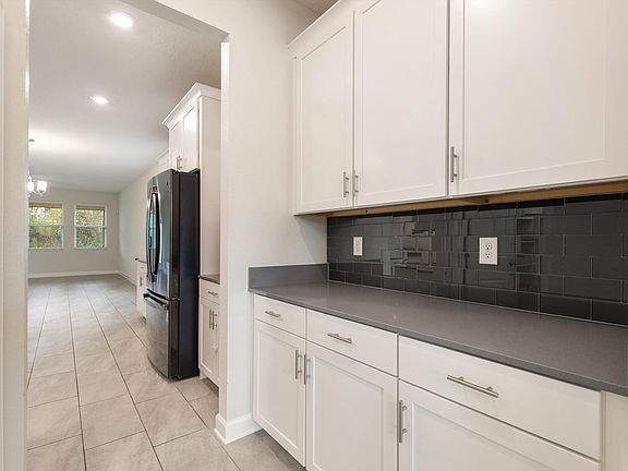 5th image of 8843 Fallen Oak Dr